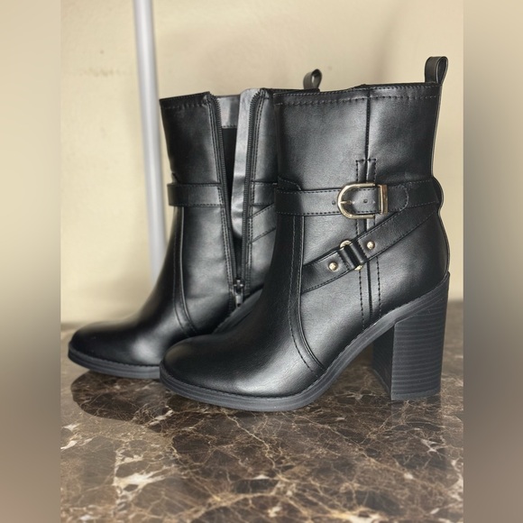 Liz Claiborne boots NWT size 7.5 - Picture 2 of 5